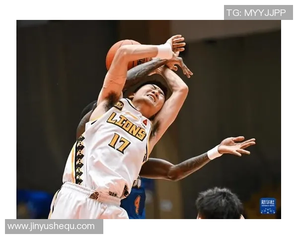 四川大胜上海！双塔仍齐爆，孙铭徽功率回暖，李弘权空砍19分！